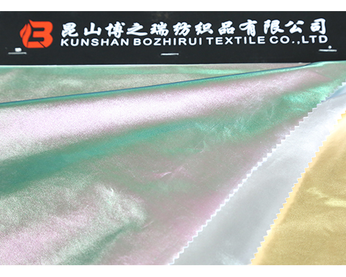 彩箱專(zhuān)用多伺服雙片式半自動(dòng)釘箱機(jī)